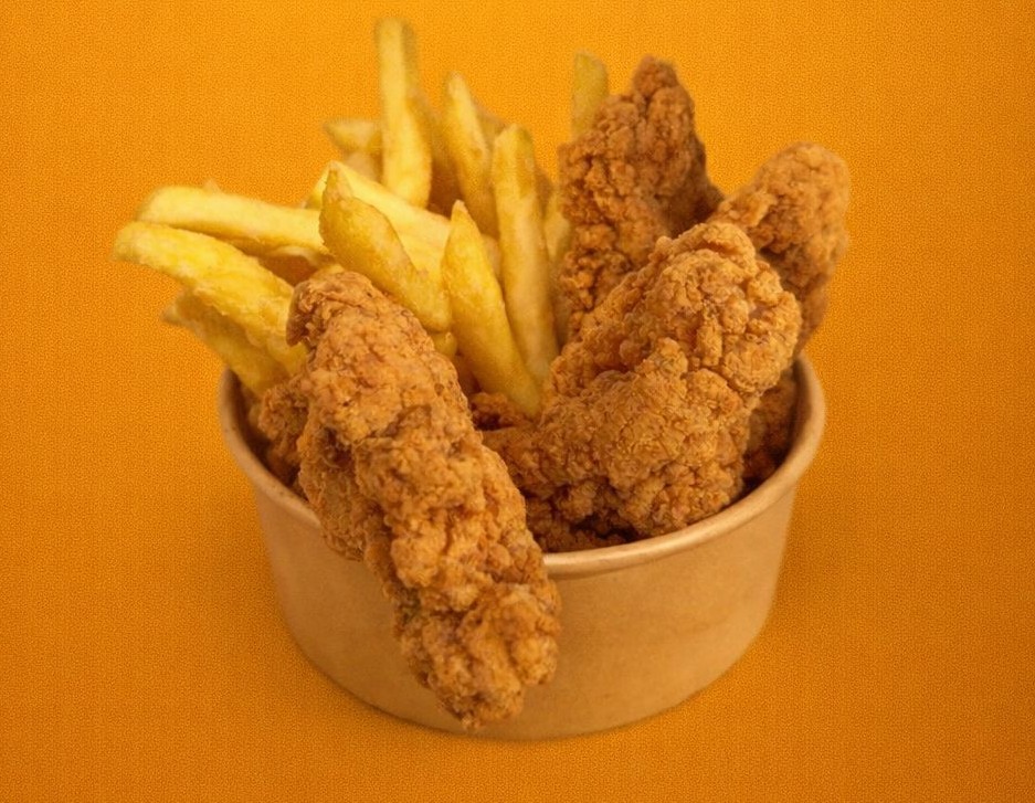 Pollo crujiente y patatas - carta Qlona Smash Burger